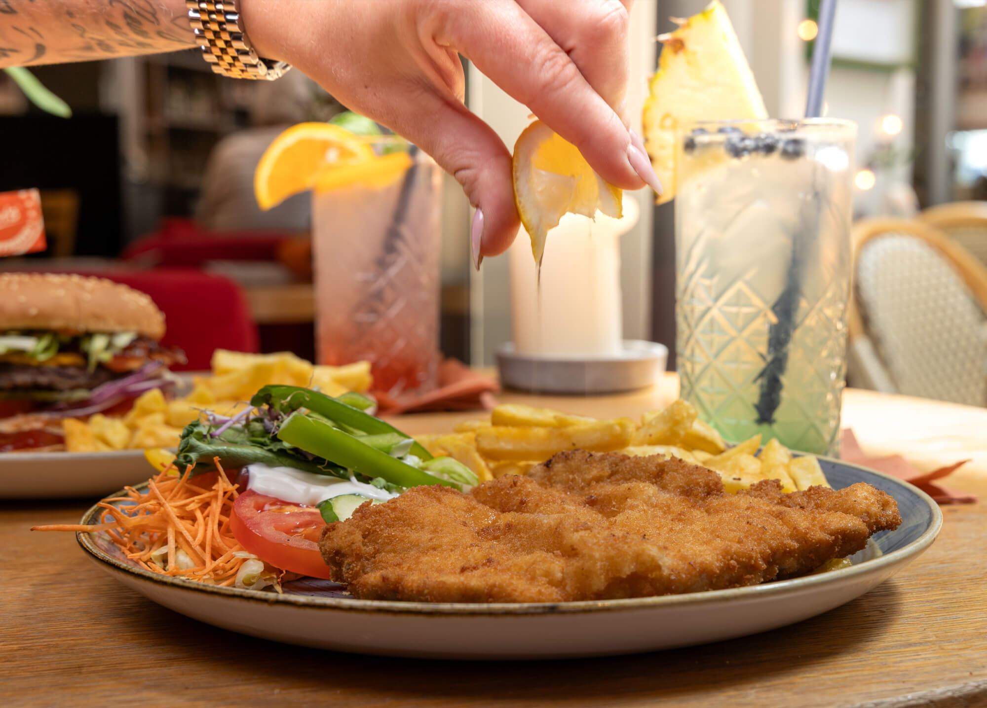 Schnitzel Wiener Art • Restaurant Tim's Goslar