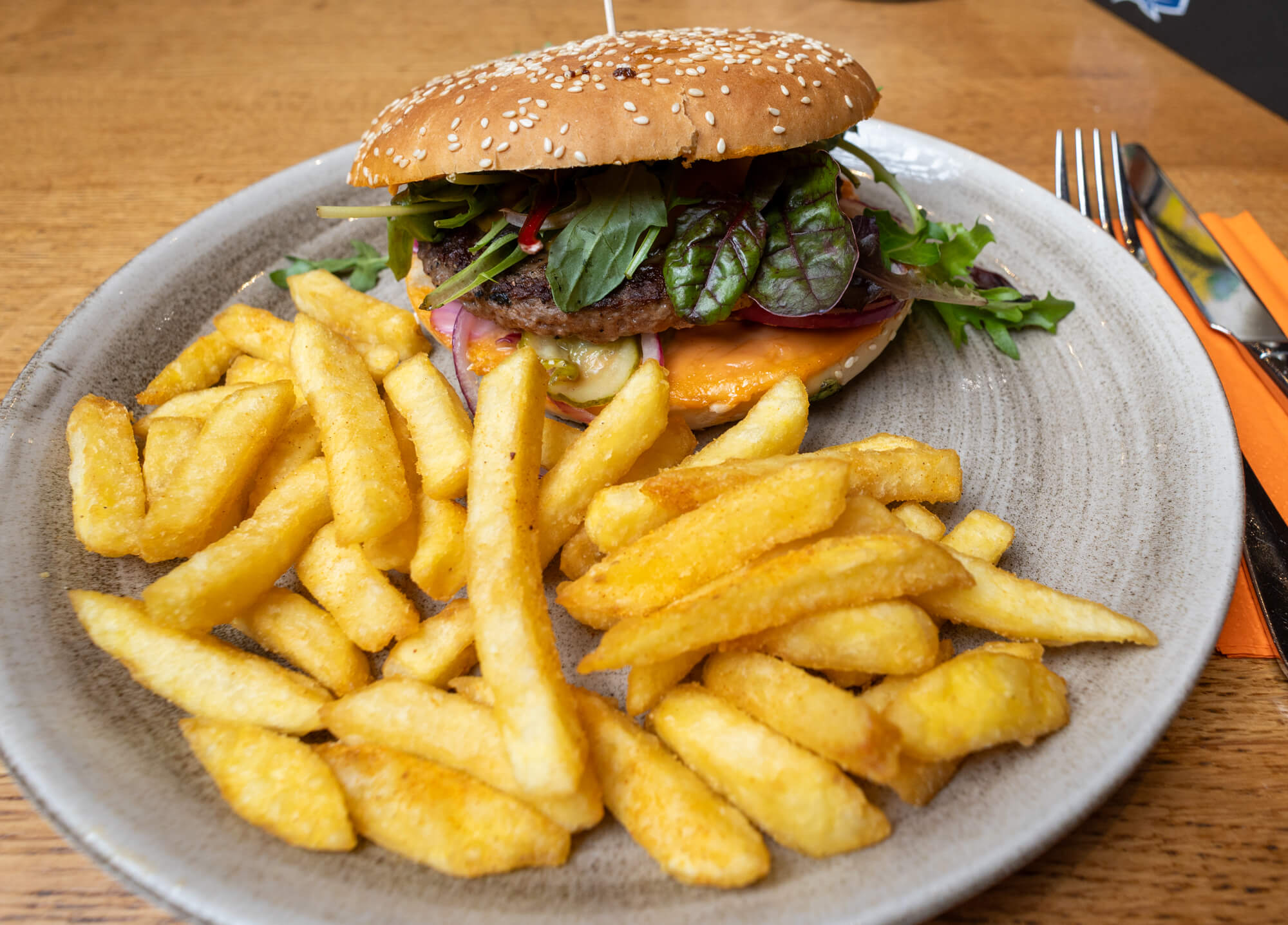 Cheeseburger • Restaurant Tim's Goslar